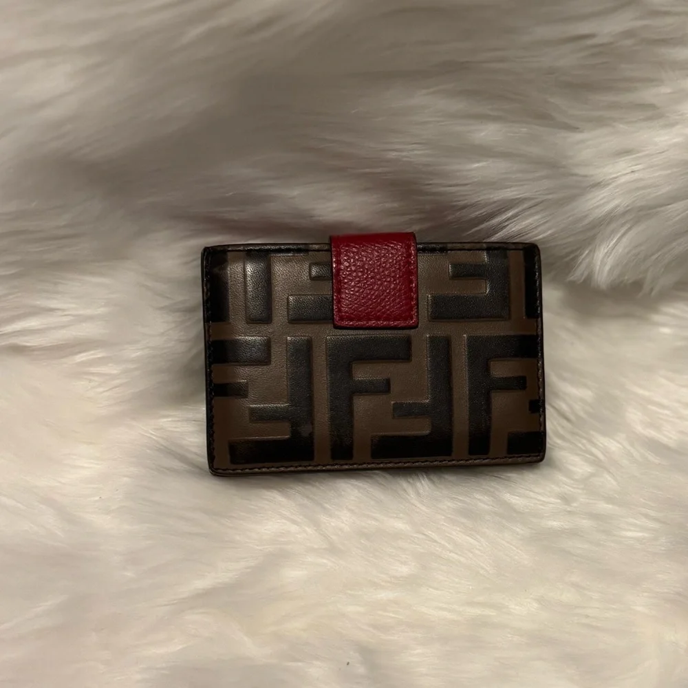 Fendi Bi-Color FF 1974 Embossed Gusseted Card Holder Maya Black Rosso - Picture 2 of 4